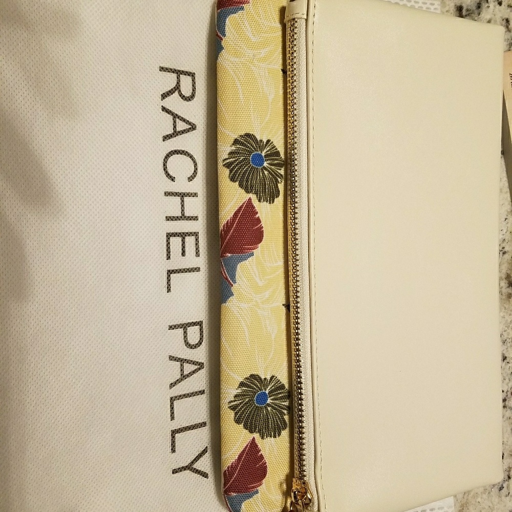 Clutch purse